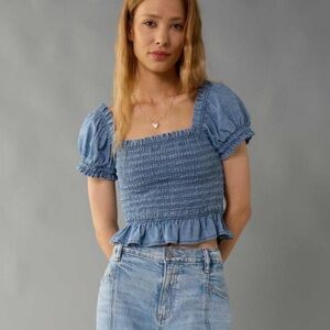 American Eagle Outfitters LighDenim Blue Smocked Blouse Size M. Look pict size.